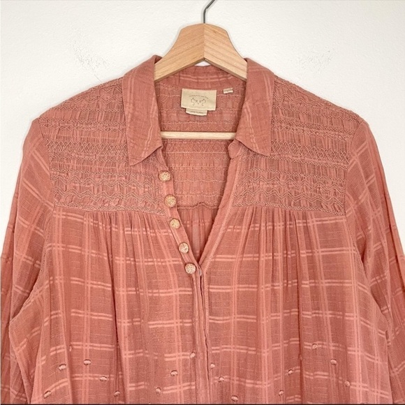 Anthropologie Vanessa Virginia Edisto Dusty Rose
Embroidered Boho Swing Top - Picture 3 of 13